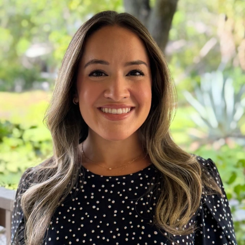 Dr. Karla Reyes
